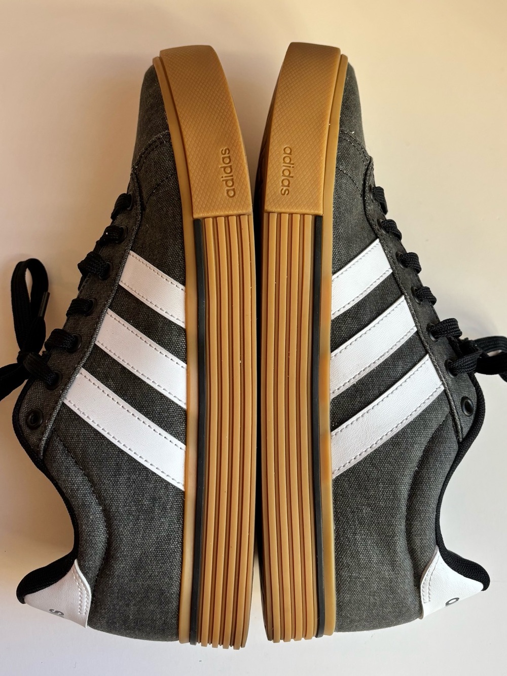 Adidas Daily 4.0 Shoes Core Black Cloud White Canvas Sneakers Shoes Men Size 9 - Picture 5 of 8